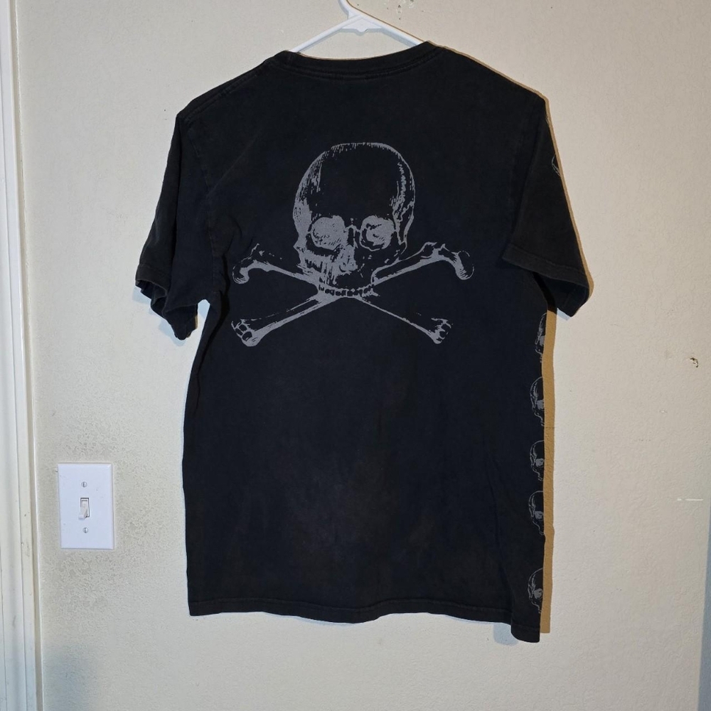 Vintage Y2K Skulls AOP All Over Print Tee Skater Grunge Size Medium - Picture 2 of 4